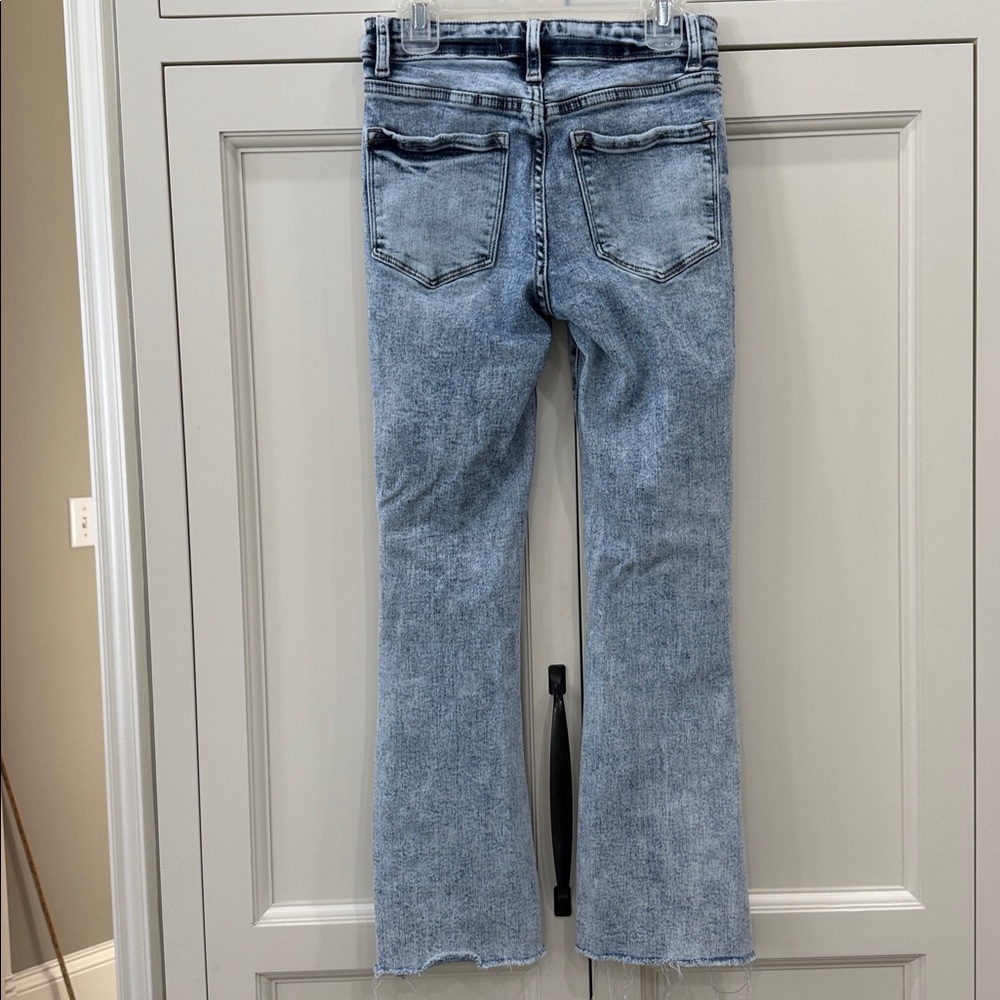 Vervet Los Angeles Womens size 24 Distressed High-Rise Crop Flare Jeans AcidWash - Picture 2 of 16